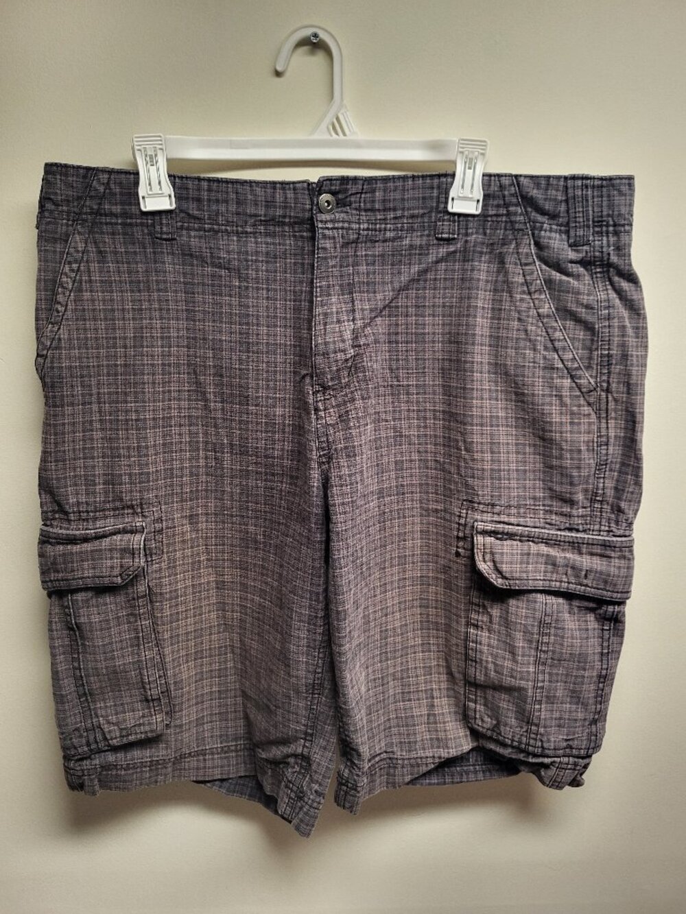 BC Clothing Men's Gray Plaid Cargo Shorts Size 38 Cotton Outdoor Hiking Casual